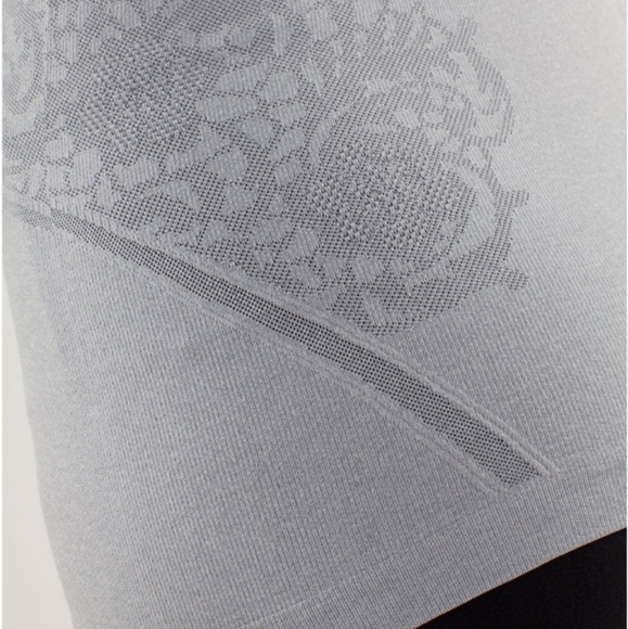 Lululemon Swiftly Long Sleeve Grey Raglan Tee Special Edition sz 6 - Picture 9 of 10